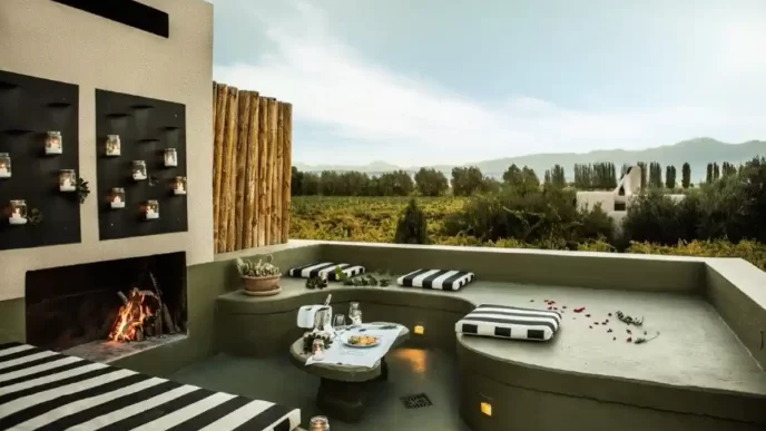 Awasi amplia seu portfólio com a aquisição do Cavas Wine Lodge. em Mendoza