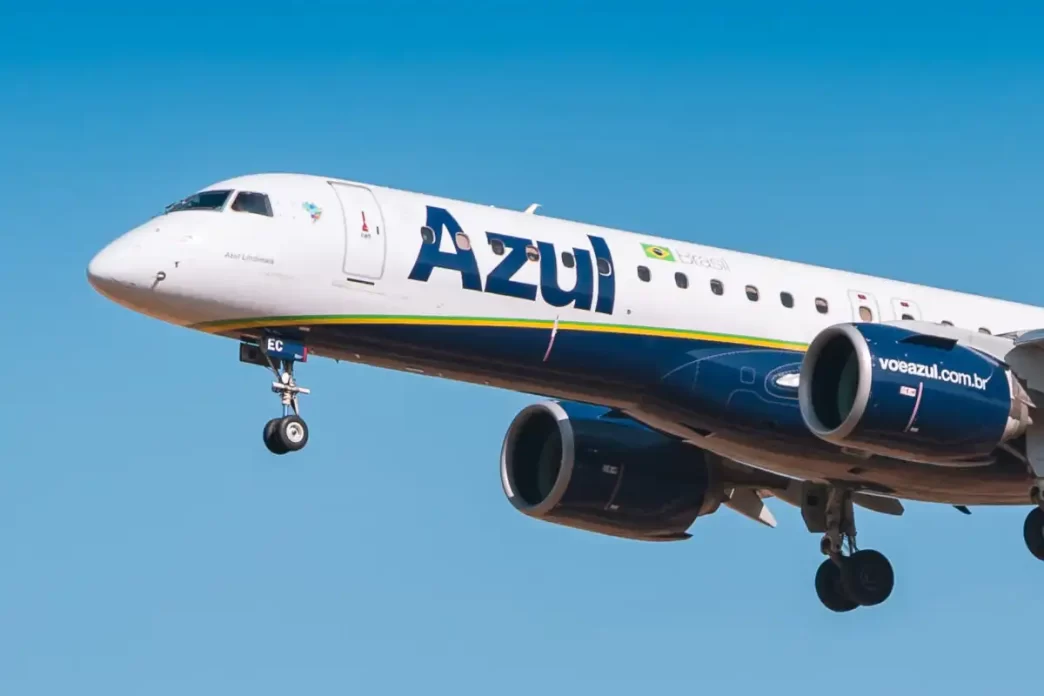 Azul recebe nova aeronave Embraer E195-E2 "Quanto Mais Azul, Melhor"