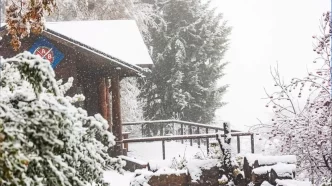 Neve chega cedo em Bariloche e antecipa temporada de inverno 2025