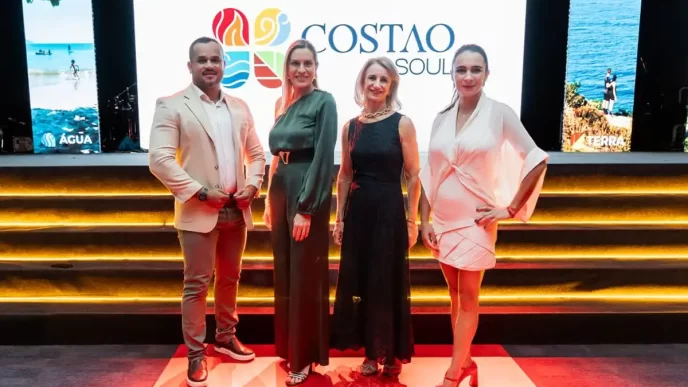 Tairon Santos, Daniela Rocco, Doli Miglorini e Betânia Buriol. Foto: Divulgação/Costao