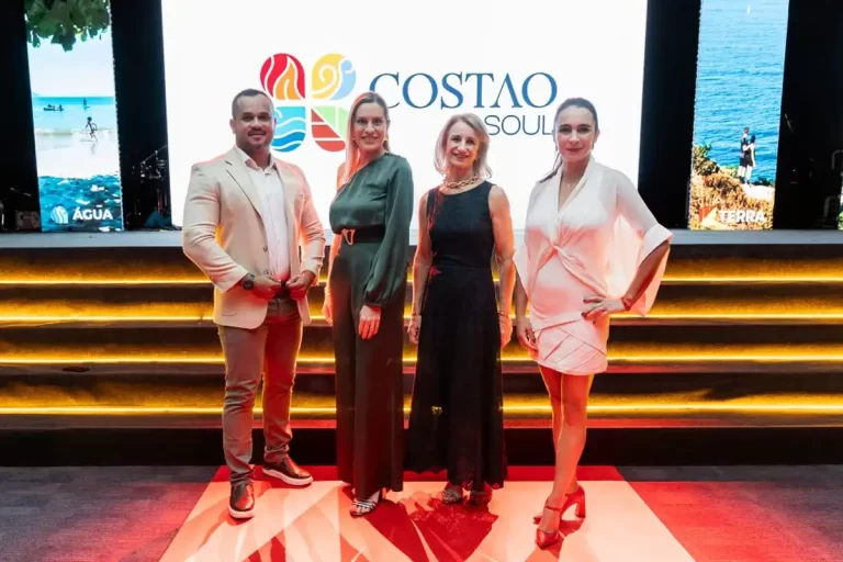 Tairon Santos, Daniela Rocco, Doli Miglorini e Betânia Buriol. Foto: Divulgação/Costao