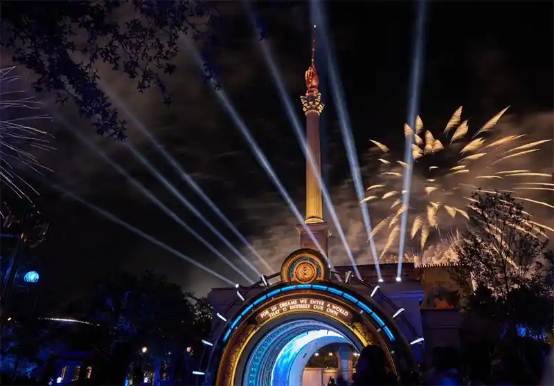 Universal Epic Universe é inaugurado em Orlando