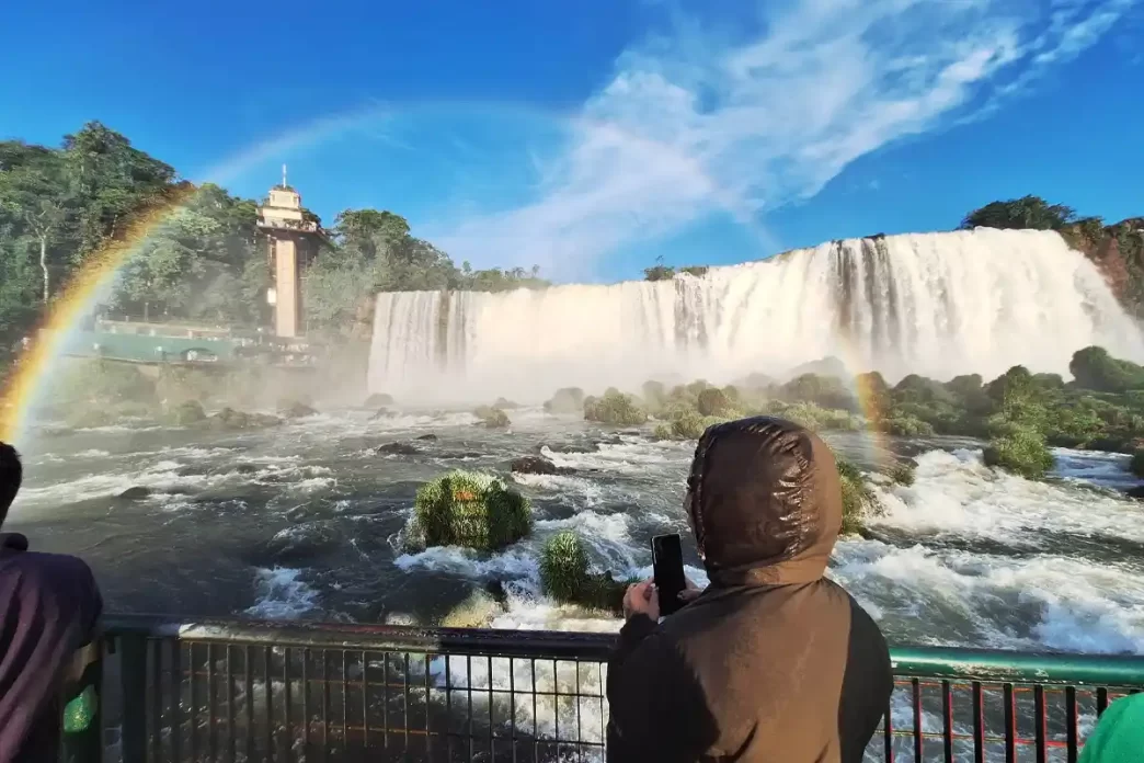 Foz do Iguaçu lidera buscas de turistas internacionais para julho