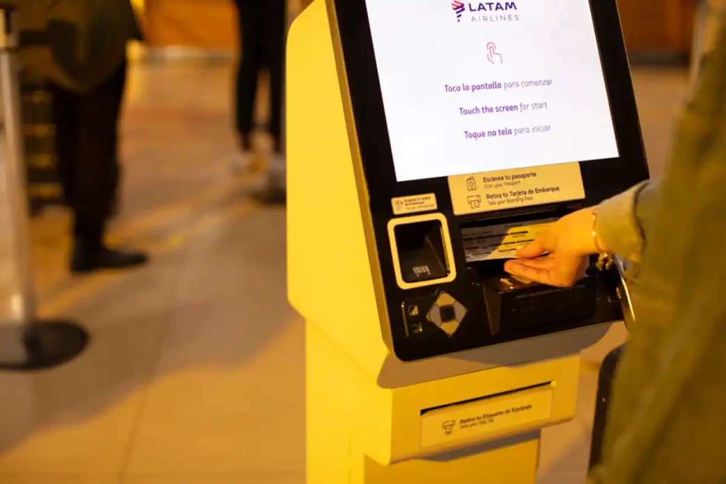 LATAM implementa tecnologia capaz de reduzir atrasos e cancelamentos